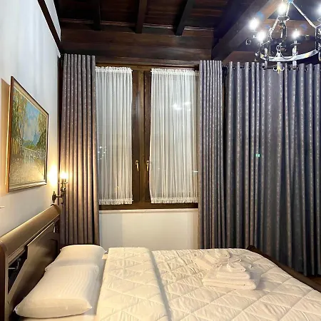 Hotel White House Boutique & Restaurant - Since 1999 Berat