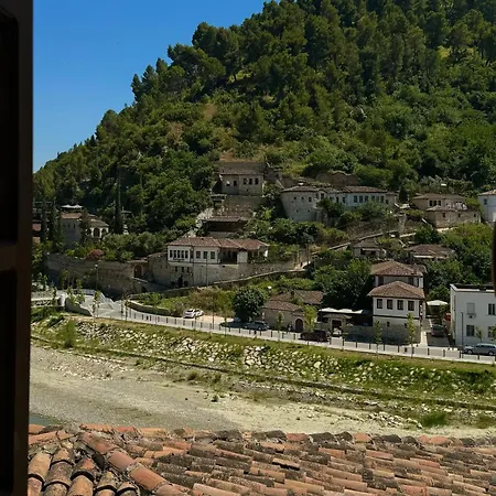 Hotel White House Boutique & Restaurant - Since 1999 Berat