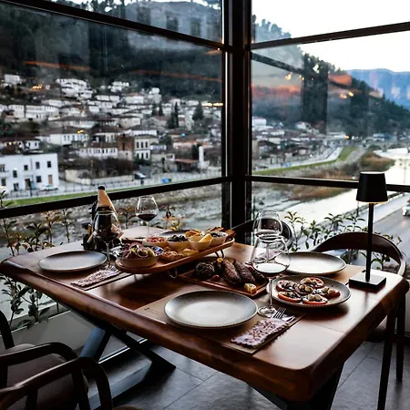White House Boutique & Restaurant - Since 1999 Hotel