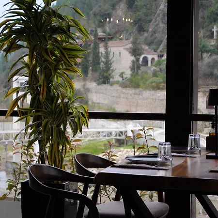 White House Boutique & Restaurant - Since 1999 Hotel *