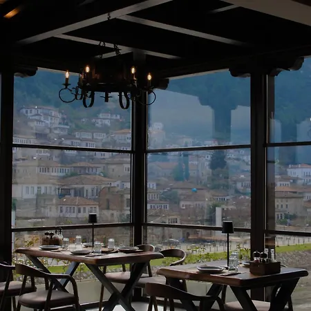 Hotel White House Boutique & Restaurant - Since 1999 *