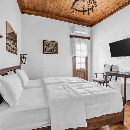White House Boutique & Restaurant - Since 1999 Hotel Berat