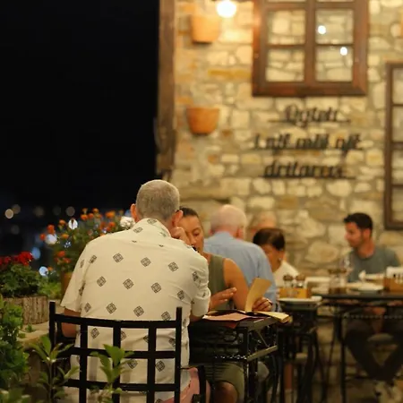 Hotel White House Boutique & Restaurant - Since 1999 Berat